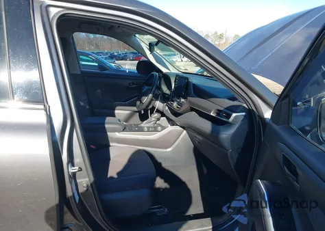 2022 Toyota Highlander Le z USA, uszkodzony, nr VIN 5TDBZRBH5NS589623